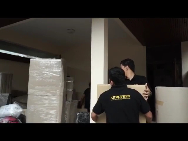AKMOVERS — photo 2